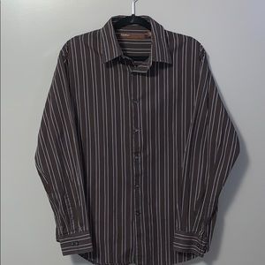 Men’s Perry Ellis long sleeve button up size/L